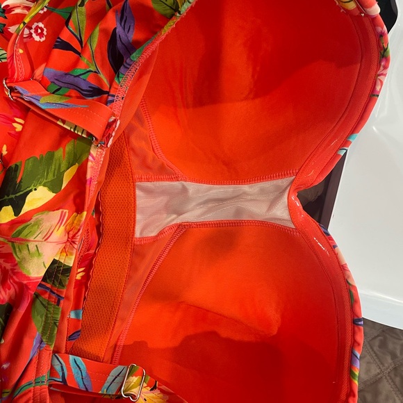 Lands End Women’s Floral Tropical Print Tankini Top with Shelf Bra, 18W - Picture 3 of 4